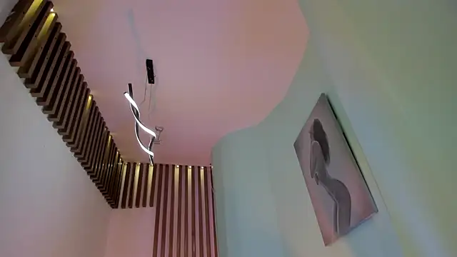 Snapshot of MacarenaRosse chatting on 7, 10, 2025 MacarenaRosse online show from 7, 10, 2025