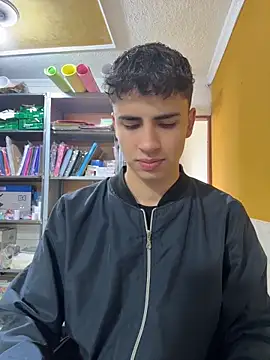AdrianRinaldi online show from 3, 6, 2026