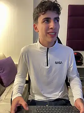 AdrianRinaldi online show from 4, 12, 2025