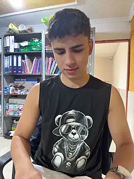 AdrianRinaldi online show from 3, 6, 2026