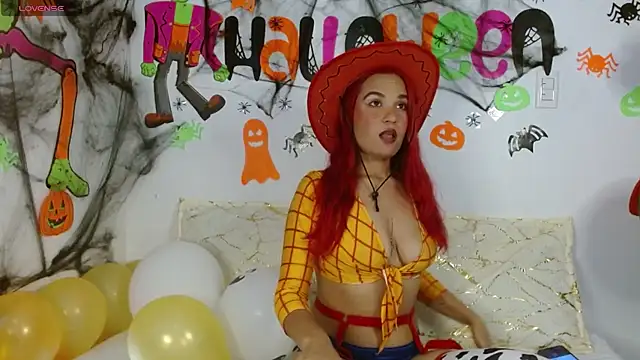 Snapshot of Carolinagarcia12345 chatting on 5, 11, 2025 Carolinagarcia12345 online show from 5, 11, 2025