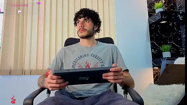 Rafael Mendezz online show from 2, 12, 2025