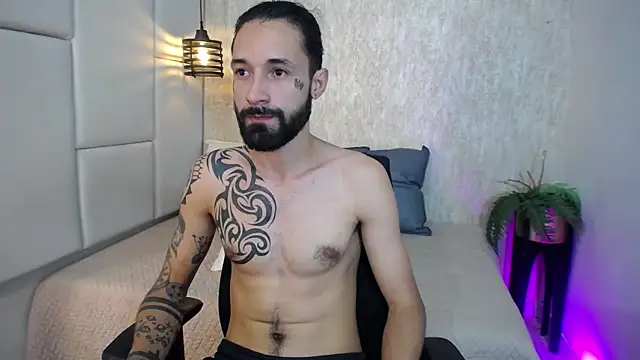 Hisoka 011 online show from 17, 2, 2026