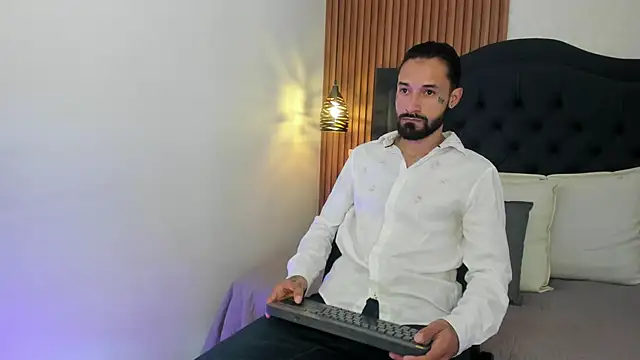 Hisoka 011 online show from 9, 2, 2026