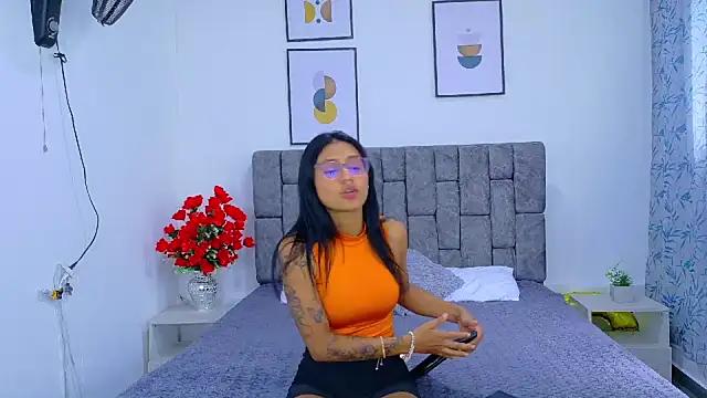 Soffia Konig  online show from 5, 1, 2026