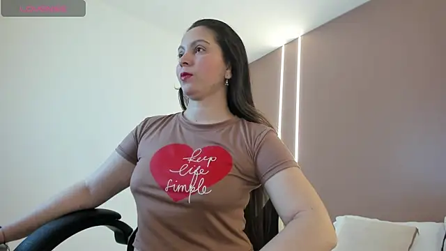 Snapshot of samantha_17_ chatting on 13, 5, 2026 samantha 17 online show from 13, 5, 2026