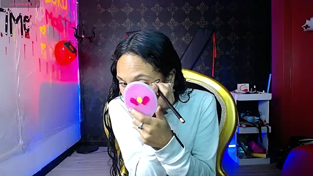 Sweettpleasure online show from 8, 10, 2025