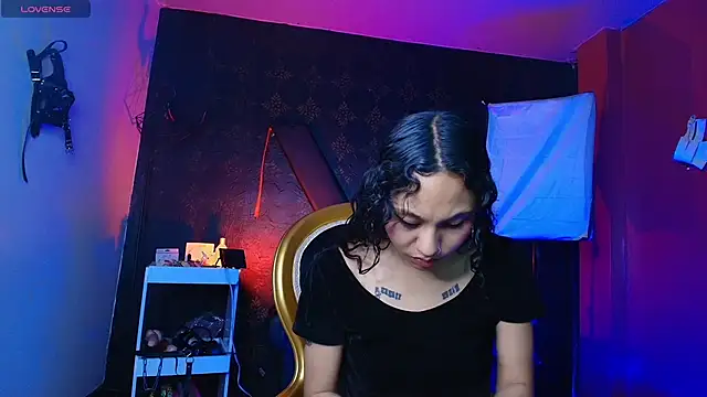 Sweettpleasure online show from 23, 11, 2025