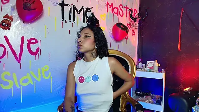 Sweettpleasure online show from 4, 11, 2025