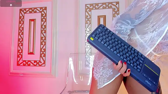 cocoamore online show from 14, 2, 2026