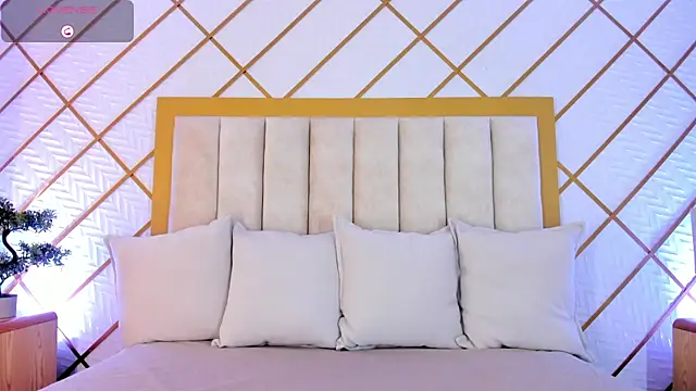 cocoamore online show from 23, 11, 2025