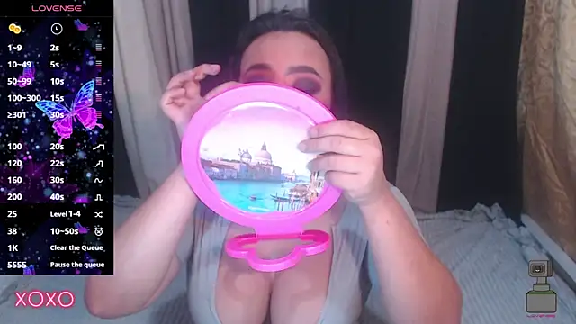 Hotcum ella online show from 22, 4, 2026