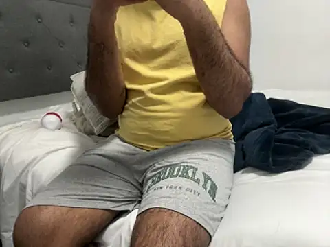 HothairyBoy2 online show from 16, 3, 2026