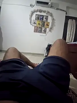 YoursThickDick online show from 17, 5, 2026