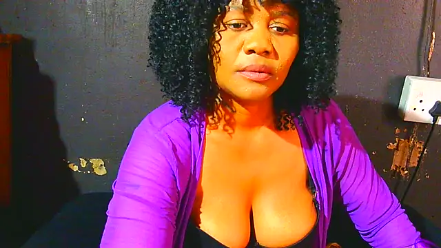 Augustine-Blooomxx online show from 13, 11, 2025