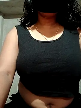 DiyaRoy49 online show from 3, 10, 2025