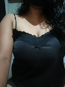 DiyaRoy49 online show from 10, 4, 2026