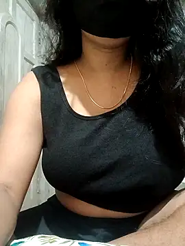 DiyaRoy49 online show from 5, 10, 2025