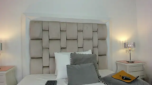 frehia dimou online show from 9, 2, 2026