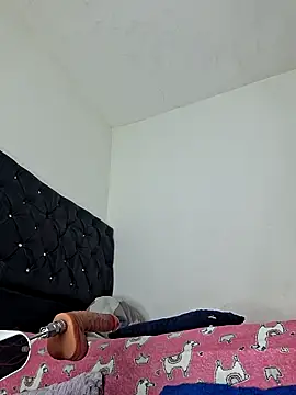 Snapshot of Naomi_jhonson chatting on 28, 10, 2025 Naomi jhonson online show from 28, 10, 2025