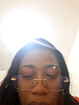 Snapshot of Naomi_jhonson chatting on 11, 10, 2025 Naomi jhonson online show from 11, 10, 2025