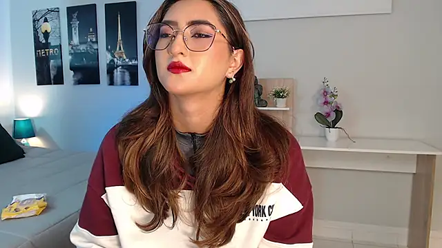 madame lottie online show from 13, 9, 2025