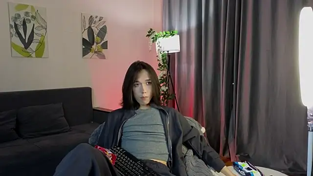 okerriella online show from 15, 11, 2025