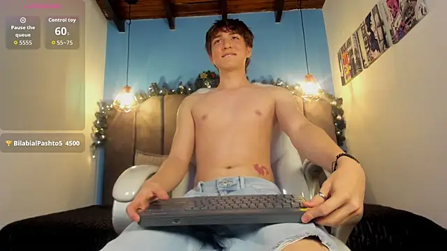 Snapshot of Oscar_and_dani chatting on 23, 11, 2025 Oscar and dani online show from 23, 11, 2025