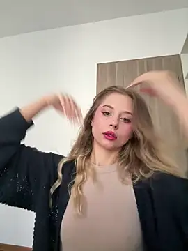 BabyAnais online show from 6, 11, 2025