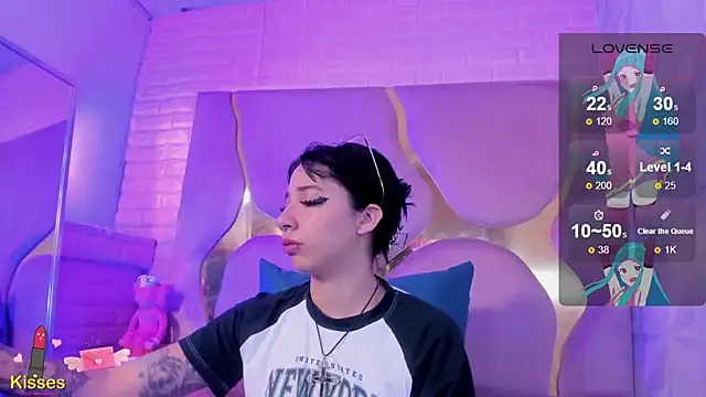 Snapshot of Niina_Sissy chatting on 18, 5, 2026 Niina Sissy online show from 18, 5, 2026