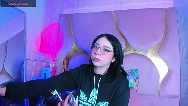 Niina Sissy online show from 10, 4, 2026