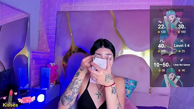 Niina Sissy online show from 5, 4, 2026