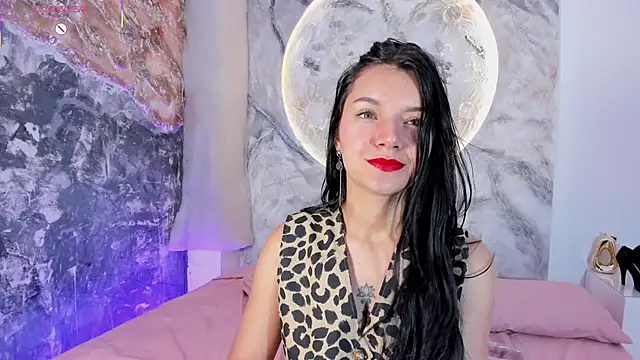 Snapshot of RoxanaBorns_ chatting on 2, 11, 2025 RoxanaBorns online show from 2, 11, 2025