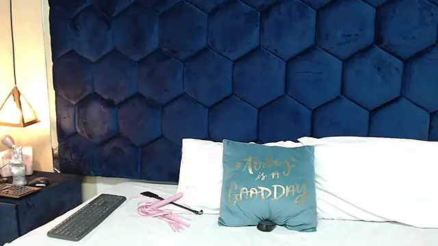 Snapshot of secretdream_vc chatting on 21, 10, 2025 secretdream vc online show from 21, 10, 2025