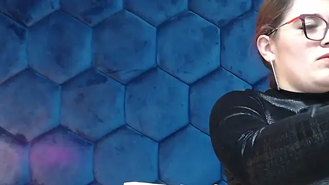 Snapshot of secretdream_vc chatting on 14, 11, 2025 secretdream vc online show from 14, 11, 2025