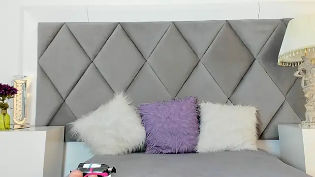 GiadaRizzo online show from 25, 11, 2025