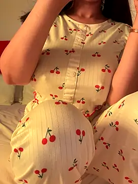 Snapshot of OnlyRima chatting on 10, 11, 2025 OnlyRima online show from 10, 11, 2025