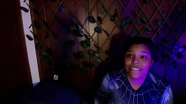 naomi campbel  online show from 22, 10, 2025