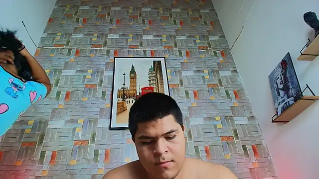 naomi campbel  online show from 18, 12, 2025