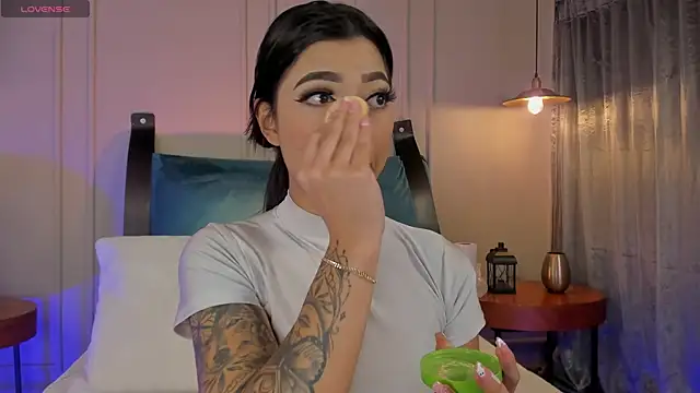 Snapshot of NaishaFord_1 chatting on 25, 10, 2025 NaishaFord 1 online show from 25, 10, 2025