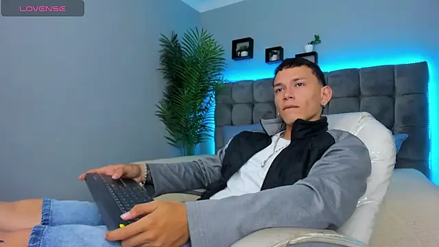 Thomas moon online show from 2, 3, 2026