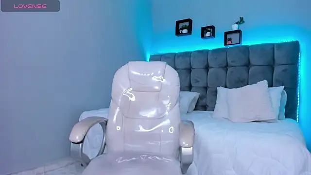 Thomas moon online show from 2, 2, 2026