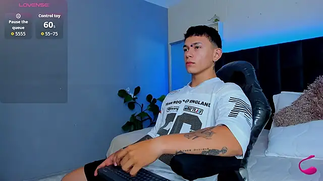 Thomas moon online show from 6, 11, 2025