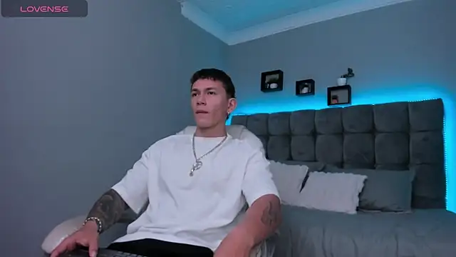 Thomas moon online show from 5, 2, 2026