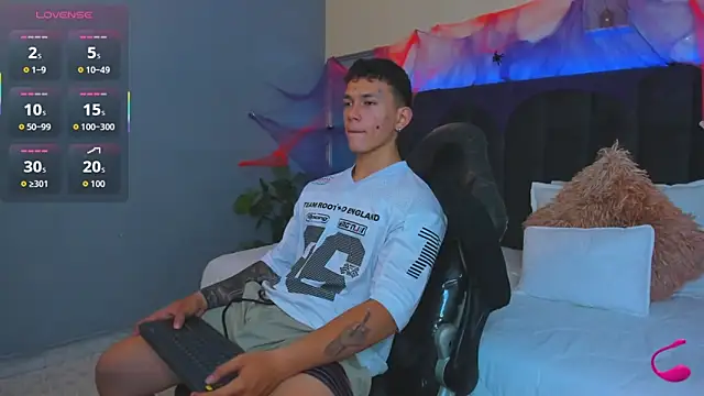 Thomas moon online show from 28, 10, 2025