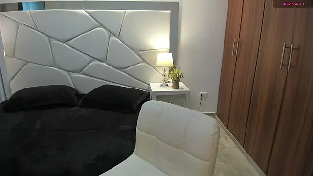 Snapshot of Karliie_kloss_ chatting on 15, 10, 2025 Karliie kloss online show from 15, 10, 2025