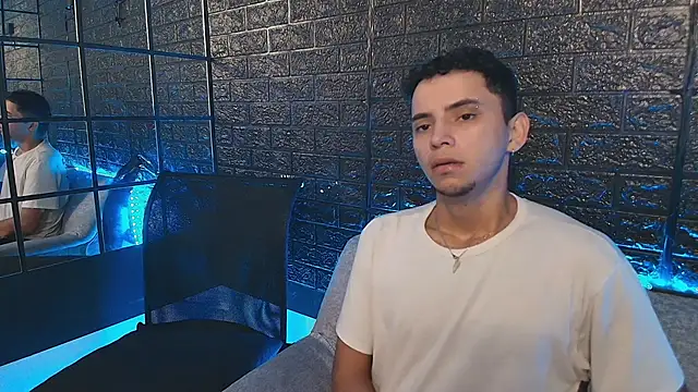 Snapshot of HellAndDante_ chatting on 28, 11, 2025 HellAndDante online show from 28, 11, 2025