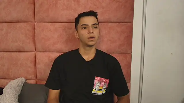 Snapshot of HellAndDante_ chatting on 19, 10, 2025 HellAndDante online show from 19, 10, 2025