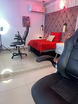 Sussan   online show from 2, 12, 2025