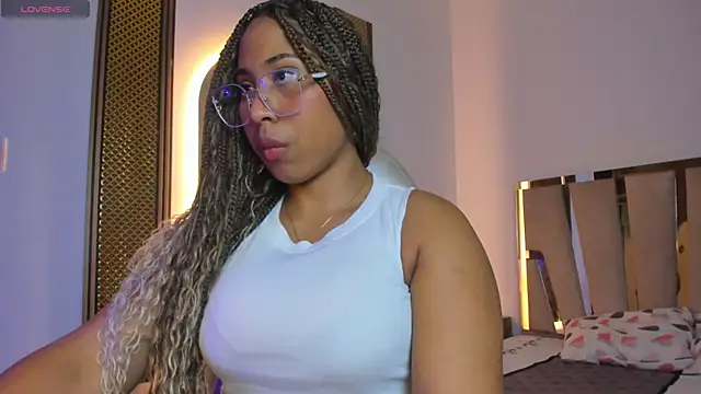 Elowen Clark online show from 10, 2, 2026